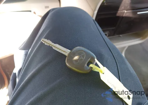 2011 Toyota Sienna Le V6 z USA, uszkodzony, nr VIN 5TDKK3DCXBS113365